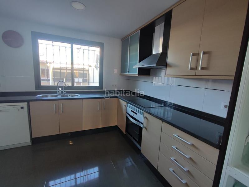 Foto ee9ec866-7166-4d14-99fb-01ff36d2e175. Casa a schiera con parcheggio in Sueca Sueca