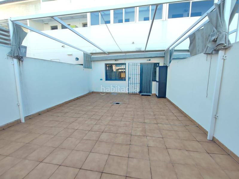 Foto d9de2828-0713-4387-9730-41d59836f130. Reihenhaus mit parking in Sueca Sueca