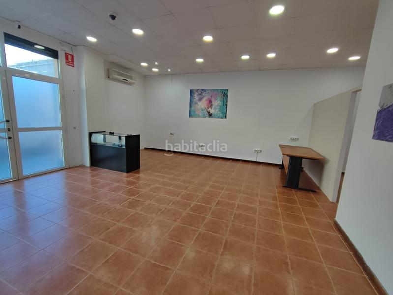Foto 5ff93cbc-eba5-49e0-bb5a-b63b03de1ba2. Local comercial en Sueca Sueca