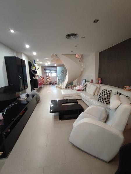 Foto e4cb0d4f-687b-4124-a540-1f48b9f09054. Haus mit heizung in Sueca Sueca