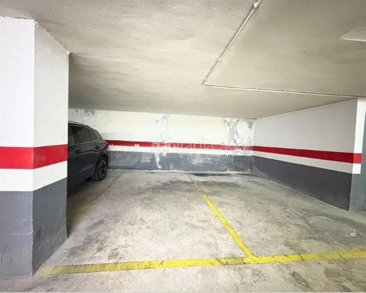 Foto 4c7b8400-9c34-4cd2-8a20-bce545bff9dd. Car parking in Sueca Sueca
