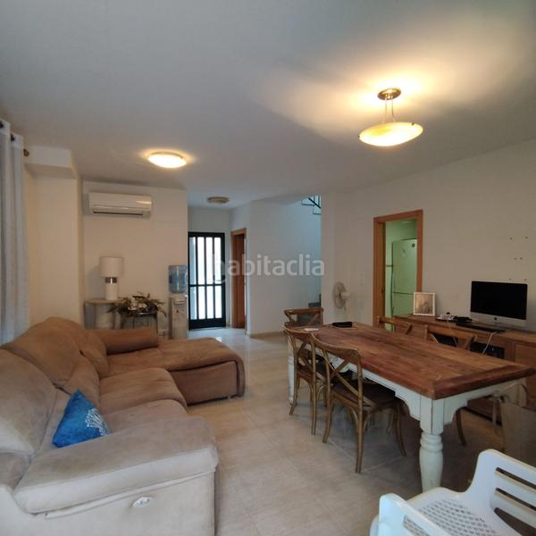 Foto b0717e3a-658e-4c9b-b0c1-82cbc5a45581. Casa en Les Palmeres Sueca