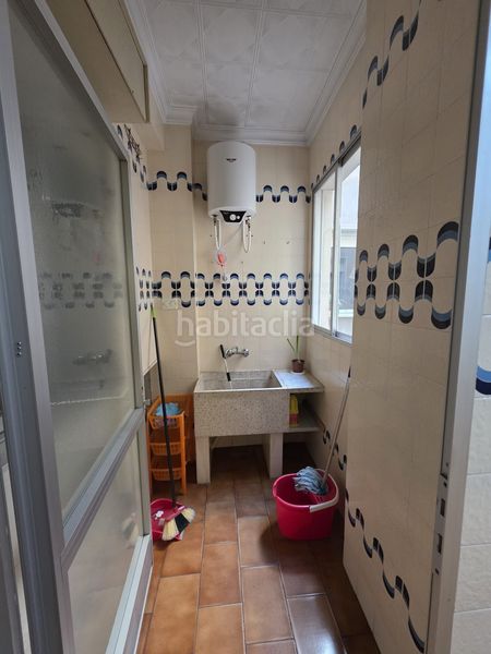 Foto ef09f6b2-3a99-4946-bba0-bb1d3ea451be. Pis a Sueca Sueca