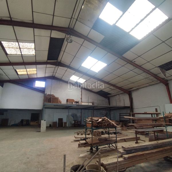 Foto a8f65229-1f44-46c6-b705-a2f2468a882e. Nau industrial a Algemesí