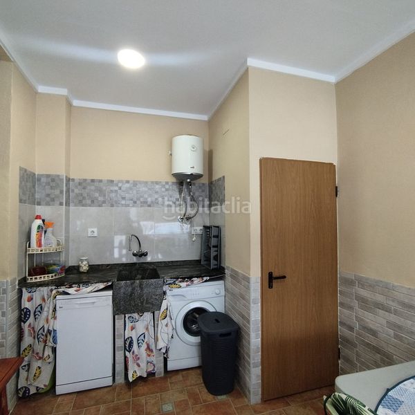 Foto e35b361c-640e-40c7-ab20-0c228d9a744d. Casa adossada a Les Palmeres Sueca