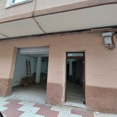 Miete Geschäftsraum in Algemesí. Local disponible para alquiler en el corazón de algemesí.