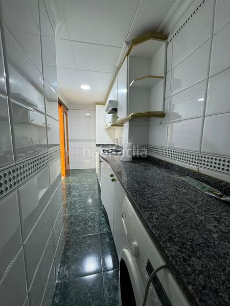 Foto ff0cf2e1-8edd-4fd2-9460-3fd2669c57aa. Pis a Sueca Sueca