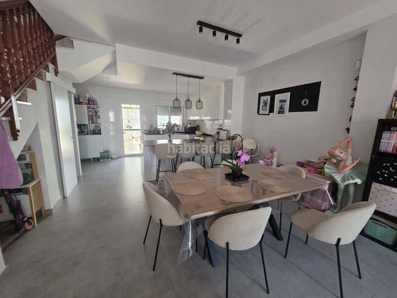 Foto 790b59f0-b105-4de4-8008-5e541bbe05c7. Casa adossada a Sueca Sueca