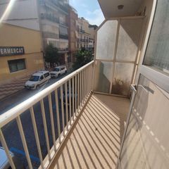 Pis a Algemesí. Piso en algemesí con terraza interior y doble plaza de garaje.