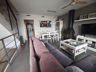 Maison à Bulevar del Xúquer. Casa con garaje en el corazón de cullera