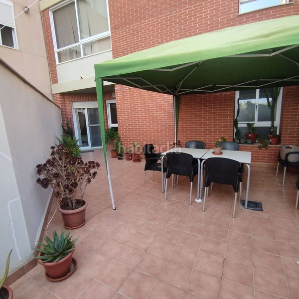 Foto bcaa132c-a6c4-40b0-a213-cdd596daf21e. Pis a pueblo de Cullera Cullera