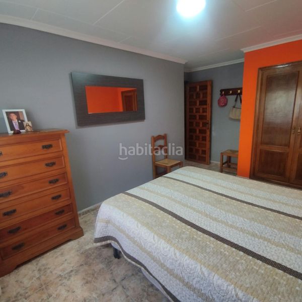 Foto 9c374e6a-df41-4be5-a0ea-e2e137d2a413. Casa amb aparcament a Les Palmeres Sueca
