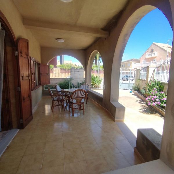 Foto d259d11f-8a90-4275-926d-7be926bd1577. Casa amb aparcament a Les Palmeres Sueca