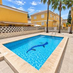 Casa adossada a Bega de Mar