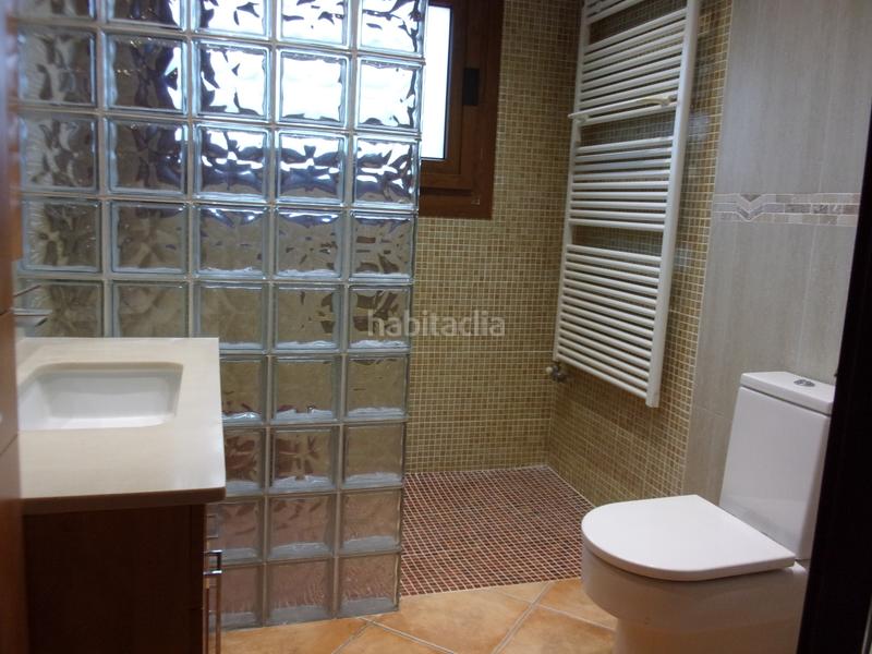 Foto 146f3290-e464-4486-a7f6-57ea64069cd9. Haus mit kamin heizung parking pool in Pinemar Pineda de Mar