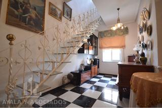Reihenhaus in Ciudad Jardín. Piso unico con entrada independiente y jardin de 60m2 en venta,