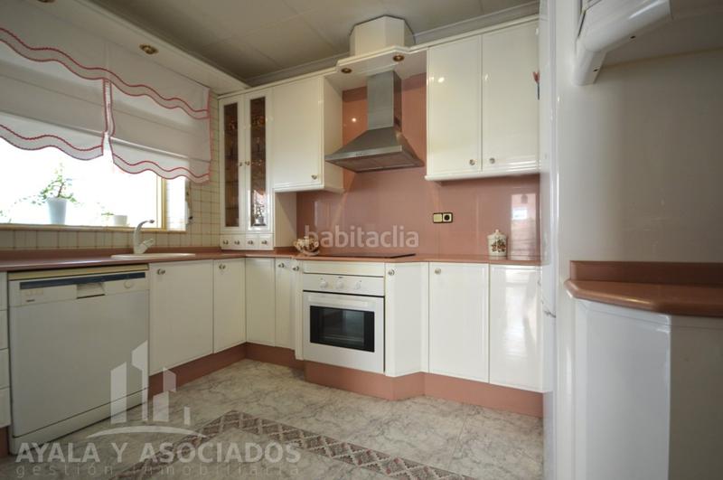 Foto 507b958d-804c-4a6c-bfec-a846487a4a72. Casa adosada piso unico con entrada independiente y jardin de 60m2 en venta, en ciudad jardin en Cartagena