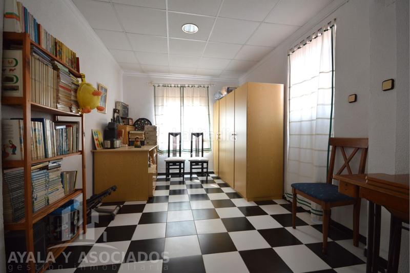 Foto b62a136f-c82e-4957-8754-07c1b82368f6. Casa adosada piso unico con entrada independiente y jardin de 60m2 en venta, en ciudad jardin en Cartagena