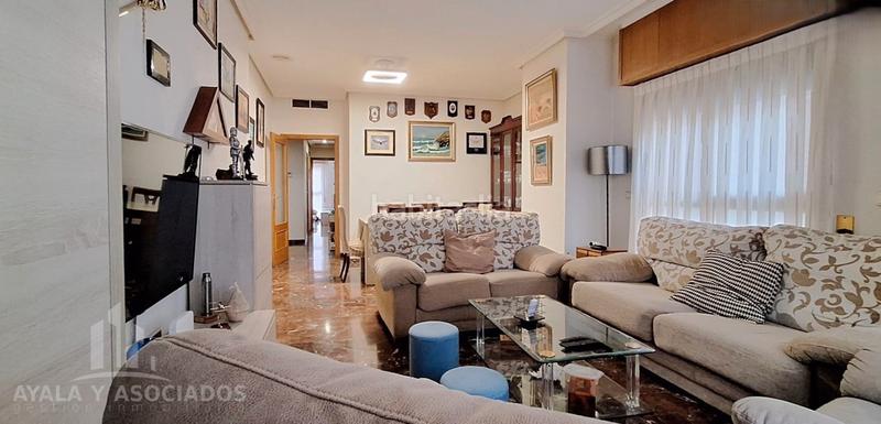Foto 271167bd-2f50-43b5-bfc9-3f9d51ae96cf. Piso  en venta, en paseo alfonso xiii en Ensanche Cartagena