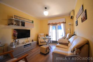 Etagenwohnung in Alameda