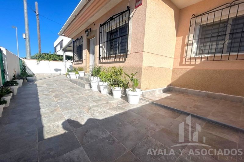 Foto 0e34919d-6624-4402-919d-3c3c7a414c59. Casa adosada planta baja en venta, Los Urrutias en Cartagena