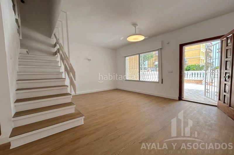 Foto 6d9a1a41-208b-4412-bfb5-16b978befcd5. Casa adosada dúplex en venta, en mar de cristal en Cartagena