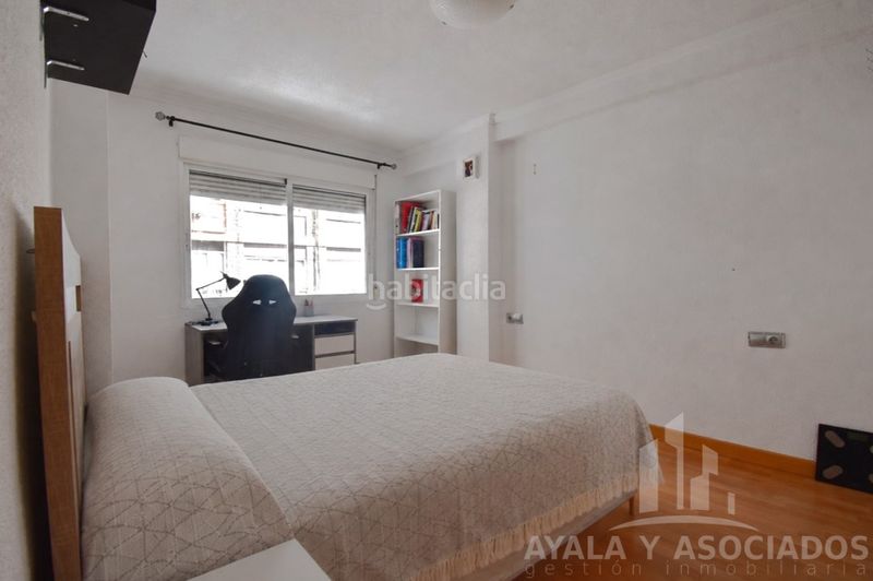 Foto a47d39fa-ded4-40a2-b6f7-6462e4b3a272. Piso  en venta - zona estación en San Ginés Cartagena