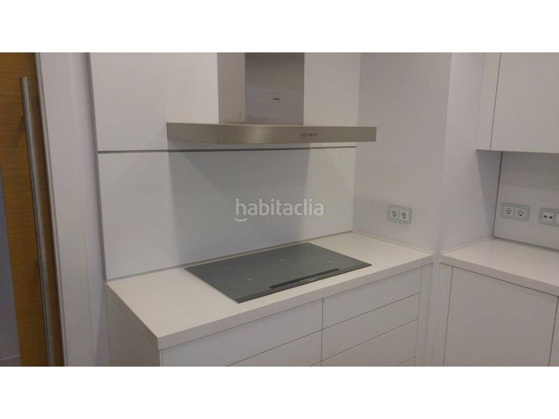 Foto 5eeea7ed-5899-46bd-8f13-e25151d68b2a. Àtic amb aparcament a Sant Francesc Valencia