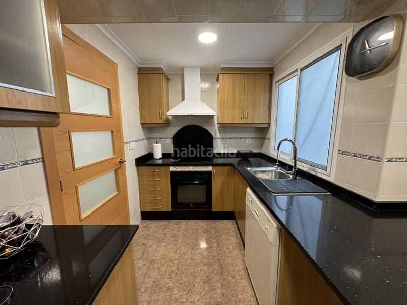 Foto eaba69a8-beb6-44bb-8e6c-d7e515d07a53. Alquiler piso alquiler en av. puerto en Camí Fondo Valencia