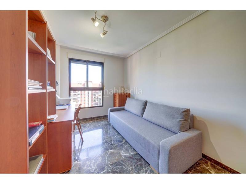 Foto 1aa68dfd-54bb-45c5-a4c5-704f9bda2207. Piso  en venta en penyaroja46023 en Penya-Roja - Avda. Francia Valencia