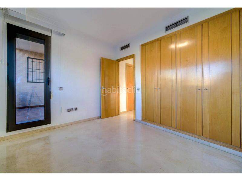 Foto 4d6fd6af-7426-4a18-8cb6-16a41646f51c. Casa a schiera con riscaldamento parcheggio piscina in Valencia