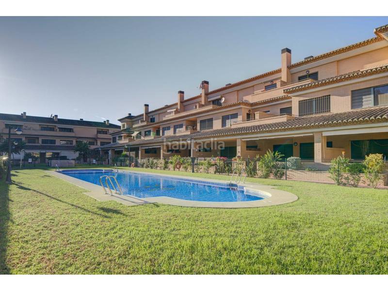 Foto 5d76ca1d-6f14-4b98-af1d-f3a31c58fbb2. Casa a schiera con riscaldamento parcheggio piscina in Valencia