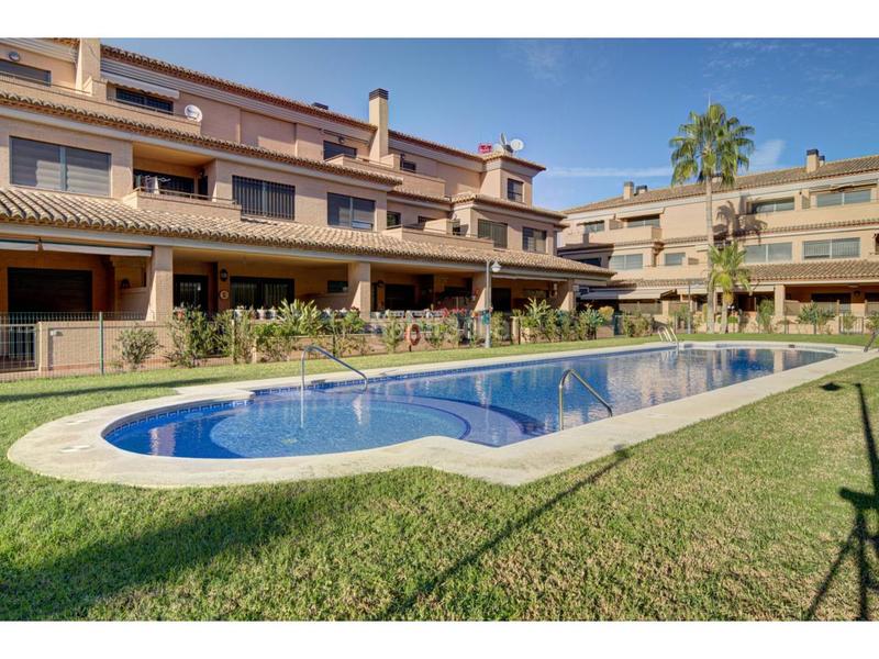 Foto 91e75833-fae4-439b-a241-a72ca38d9292. Casa a schiera con riscaldamento parcheggio piscina in Valencia