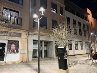 Locale commerciale in Camino Real 28