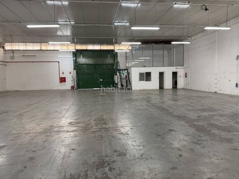 Foto 3dca3fd9-d9fe-448a-9f98-8862f4be6e6e. Location bâtiment à usage industriel avec chauffage dans Quart de Poblet