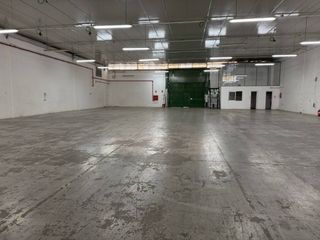 Rent Industrial building  Avenida juan ramón jiménez. Nave en alquiler en barrio del cristo