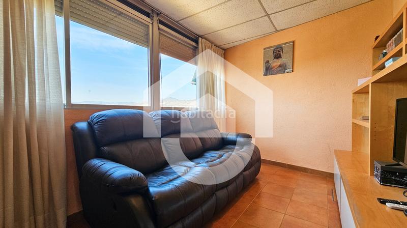 Foto 7b7e85cc-ae32-4e2c-beac-aa36d90a246b. Attico in Riu Sud Santa Coloma de Gramenet
