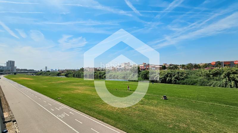 Foto e95bc942-bd7a-49b3-9b94-806895cf3532. Attico in Riu Sud Santa Coloma de Gramenet