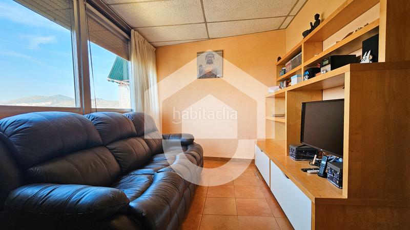 Foto f4d61807-39de-4c69-9b51-01e2d94acf2b. Attico in Riu Sud Santa Coloma de Gramenet