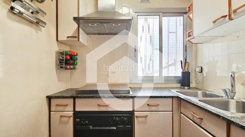 Foto fbede1fb-9601-4cc8-8f8a-c1d0320d9e3c. Attico in Riu Sud Santa Coloma de Gramenet