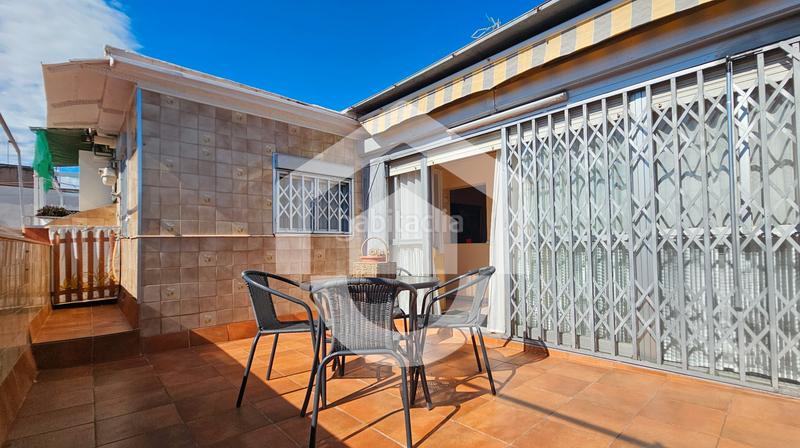 Foto 0a385600-3802-4f81-a6c0-0245857f9026. Ático sobreatico en venta en verdun en Verdum Barcelona