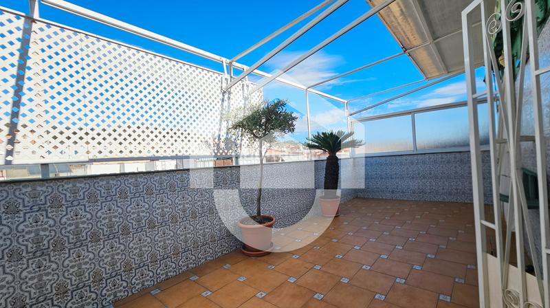 Foto 126f02b2-db50-4db4-9dd5-a7f24696b33e. Ático sobreatico en venta en verdun en Verdum Barcelona