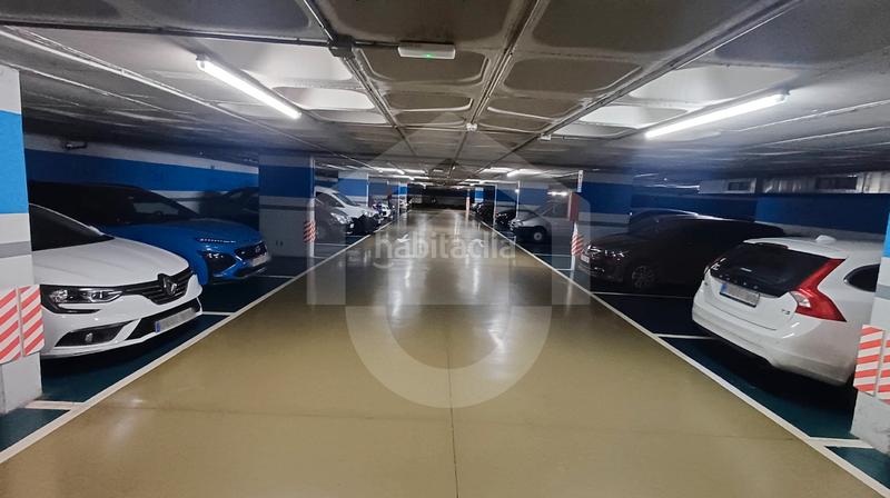 Foto 6bcad84d-19c2-4d89-916f-ab25e66118b8. Aparcament cotxe a La Guineueta Barcelona