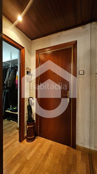 Foto 737beed9-f791-4582-adfd-d6c2c68e9fc0. Pis a Porta Barcelona