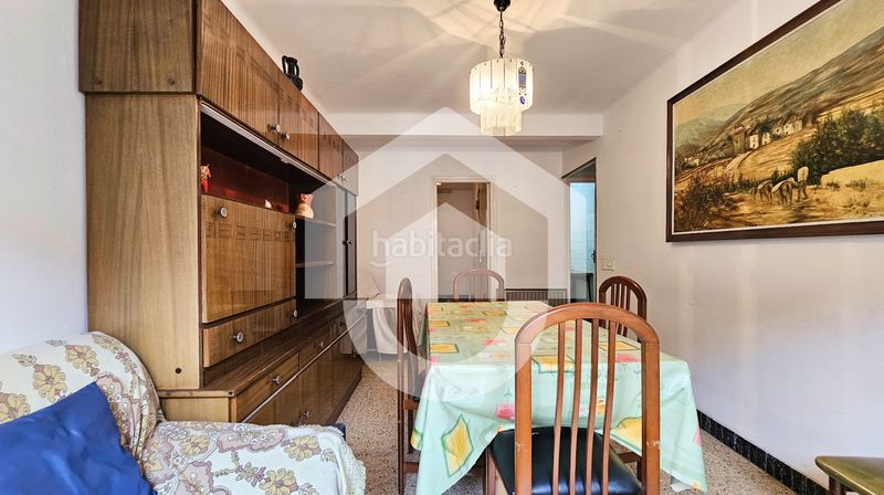 Foto f8f4c843-e90d-4e3a-afca-69873b2e5f1f. Pis a Prosperitat Barcelona