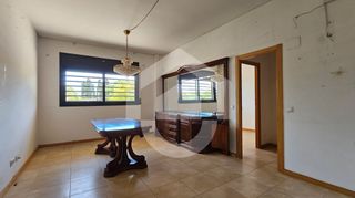Ground floor in Porta. Vivienda exterior con parking en finca moderna (2008) en porta