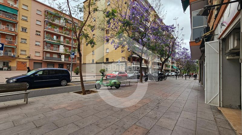 Foto 2fca2e26-0af5-499f-a8f6-0d59c5a96874. Local comercial a Porta Barcelona