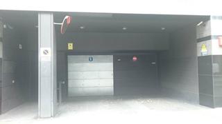 Posto auto  Carrer del consell de cent. Alquiler parking eixample dreta