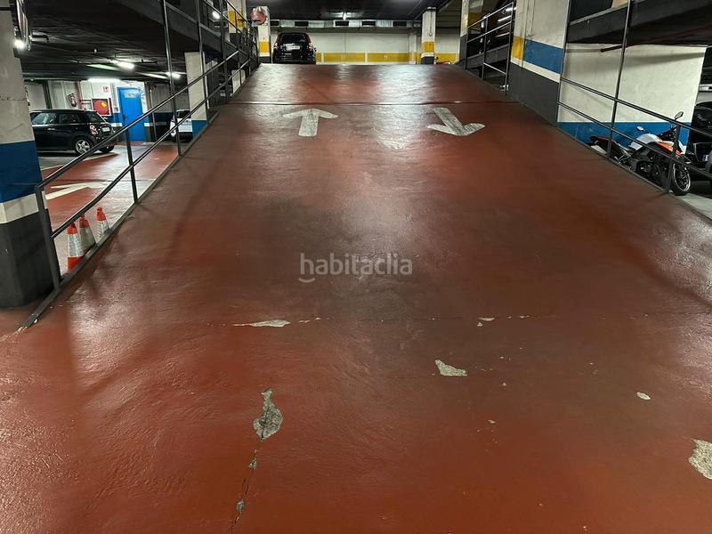 Foto 1607e0cb-e7a9-4816-9aef-4ccc22a5fbf4. Alquiler parking coche plaza de aparcamiento en verdaguer en Barcelona