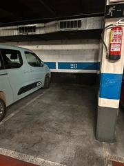 Car parking in Carrer de Còrsega